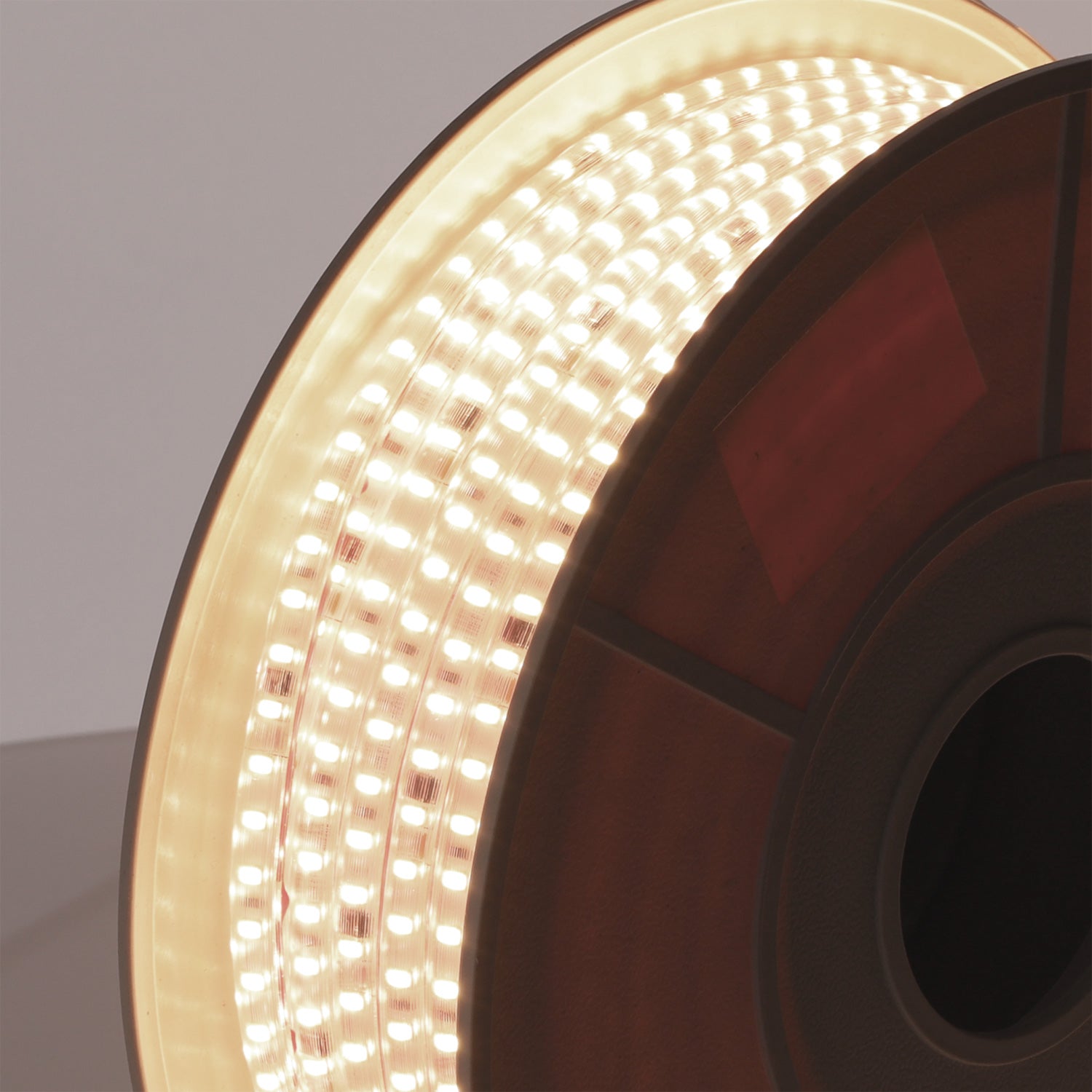 Tira de 60 LEDs/M 1500Lm/M 6000ºK SMD2835 Autorectificada 220VAC IP65 x50M 40.000H - Imagen 5