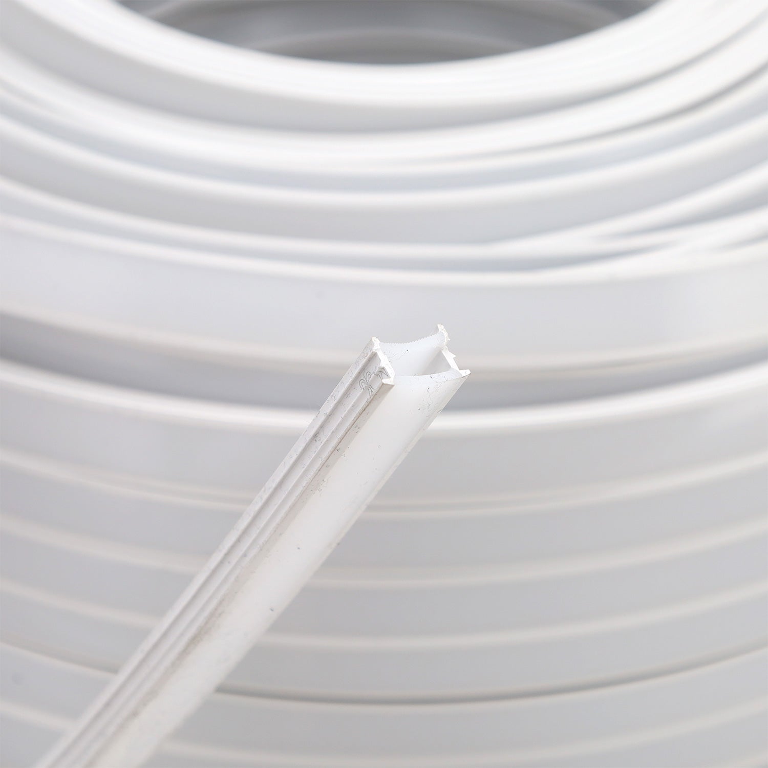 Perfíl de Silicona IP65 para Tiras LED 12x12mm para Tiras de 12mm Rollo 100 Metros - Imagen 4